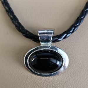 Elegant Black and Silver Pendant Necklace
